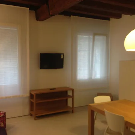 Carbona Sconta * البندقية