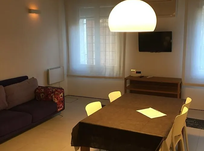 Carbona Sconta * Venice